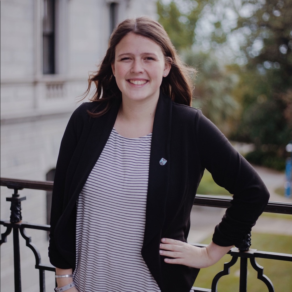 Meet your Posher, Aryn